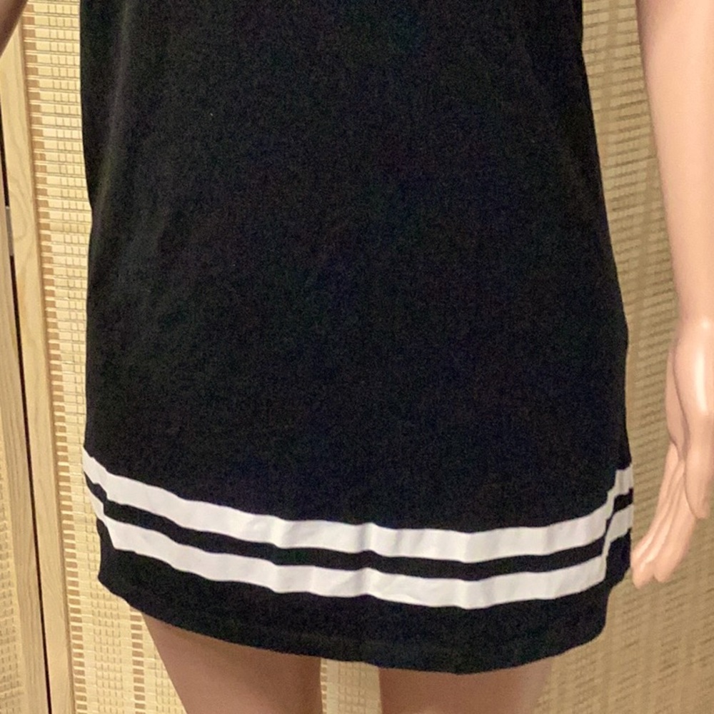 Divided Size 8, Top - image 7